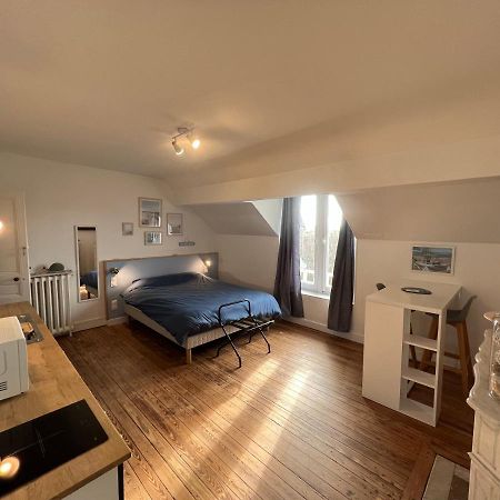 Апартаменты Le Manoir Des Lys Tilly-sur-Seulles Экстерьер фото